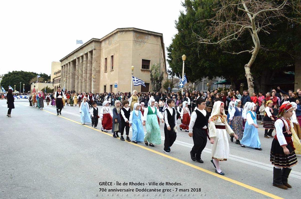 072- Rhodes- Defile Dodecanese grec.JPG